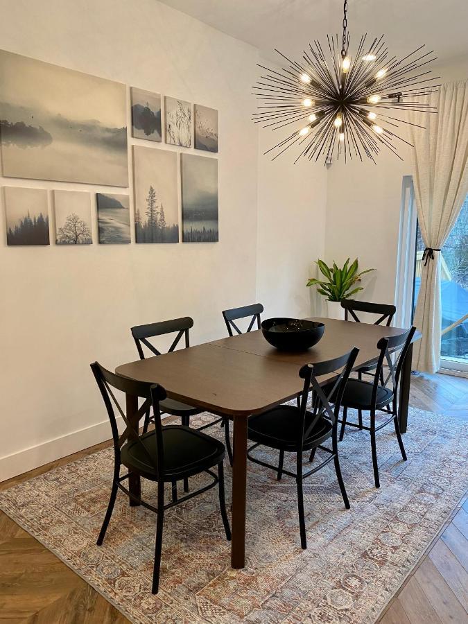 Newly Renovated Victorian Gem Perfect Space For Family Vacations! Pittsburgh Bagian luar foto