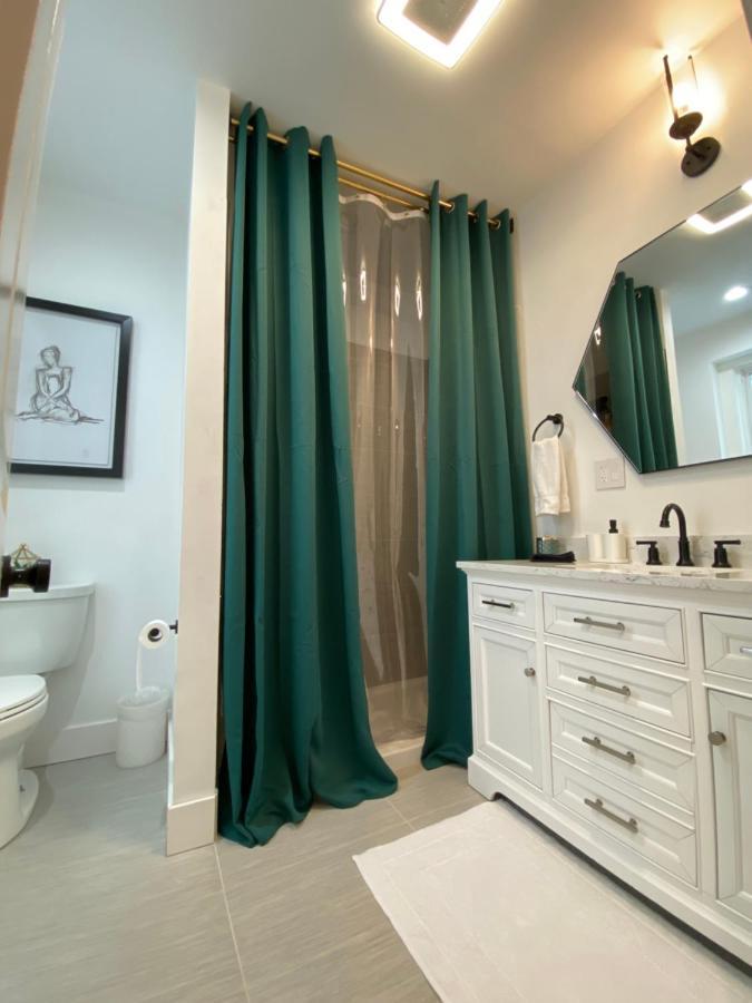 Newly Renovated Victorian Gem Perfect Space For Family Vacations! Pittsburgh Bagian luar foto