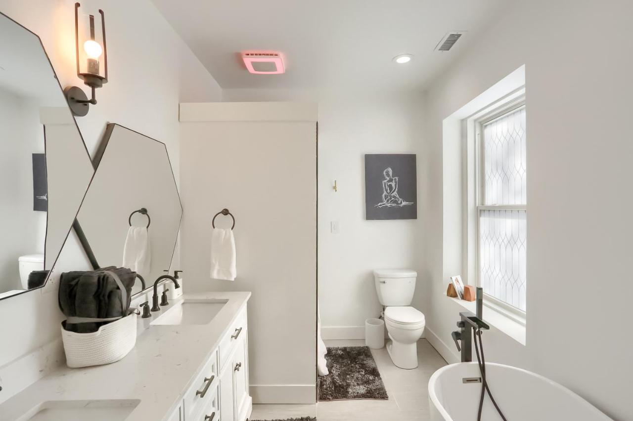 Newly Renovated Victorian Gem Perfect Space For Family Vacations! Pittsburgh Bagian luar foto